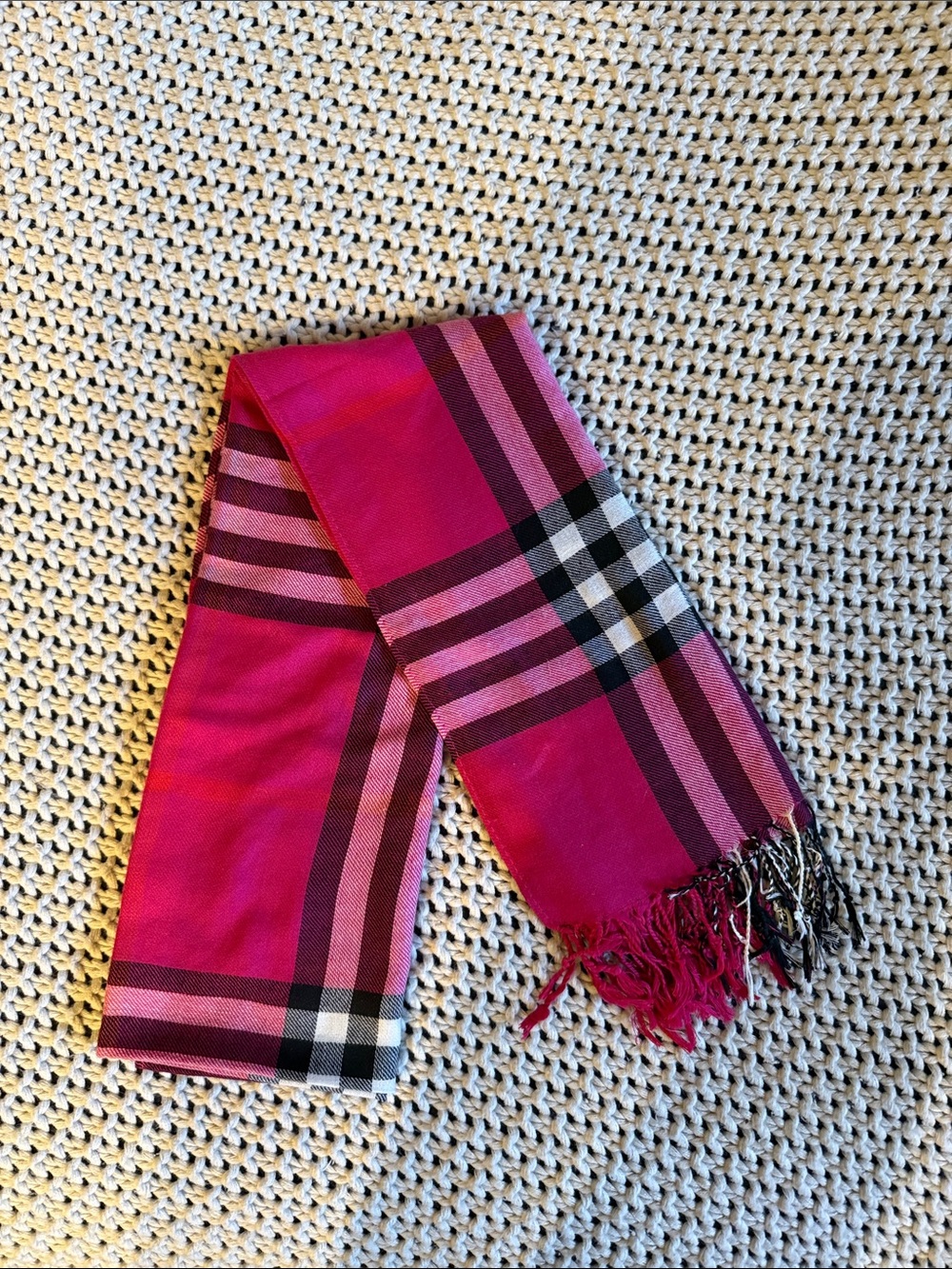 Source Unknown Fuchsia Plaid Fringe Scarf